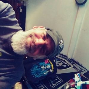 Meet your Posher, Tom